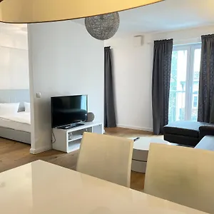 https://the-blessed-residence.hamburg-hotels-de.com